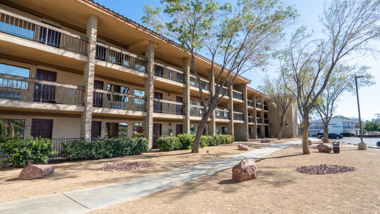 G T Hotels Inn & Suites Extended Stay Victorville Exterior photo